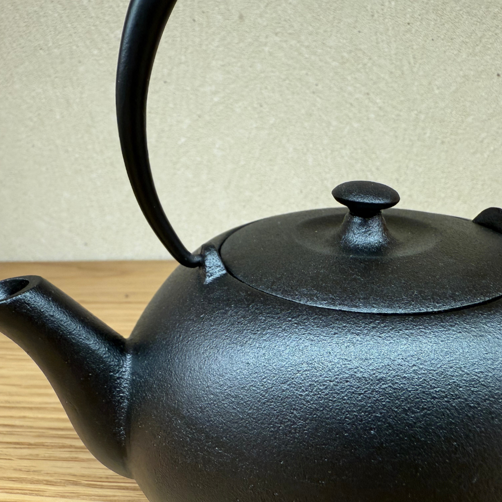 瀬戸赤津焼　六兵衛窯　志野焼　瓶掛け　鉄瓶掛け　茶道具　骨董品、美術品 8012bs.jpg