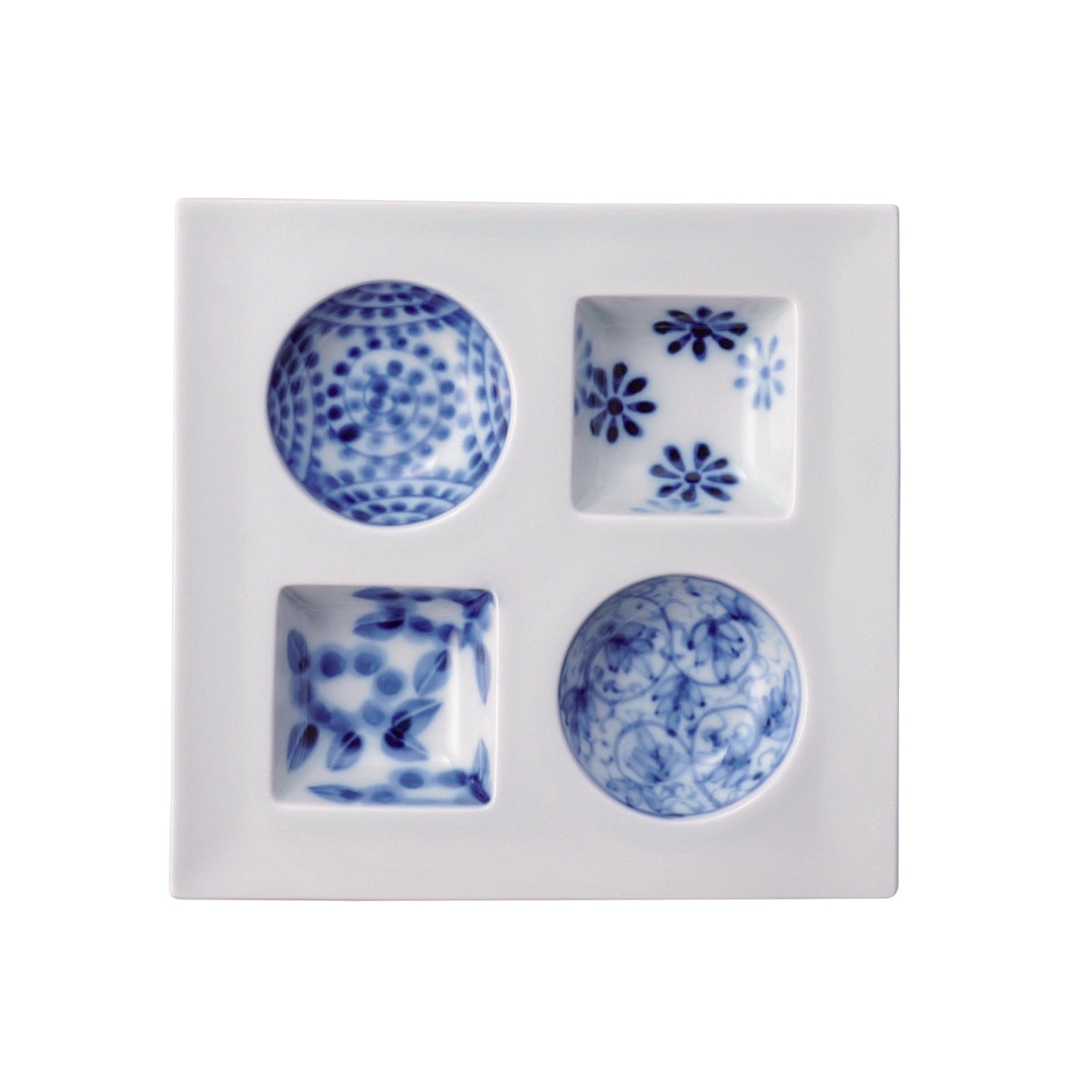 有田染付シリーズ 四柄文 四品盛 | ギフトショップ Nihon Miyabi 通販  