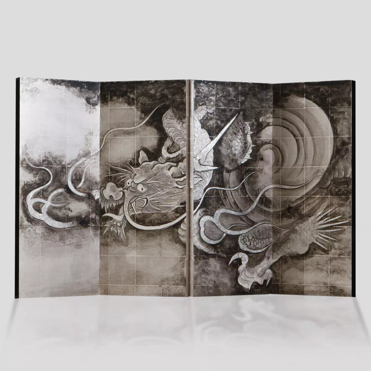 受注生産】四曲小屏風 雲龍図 | ギフトショップ Nihon Miyabi 通販サイト 受注生産】四曲小屏風 雲龍図 | ギフトショップ Nihon Miyabi 通販サイト