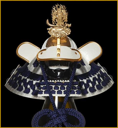 江戸甲冑 サムライボトル兜「上杉謙信」| ギフトショップ Nihon Miyabi