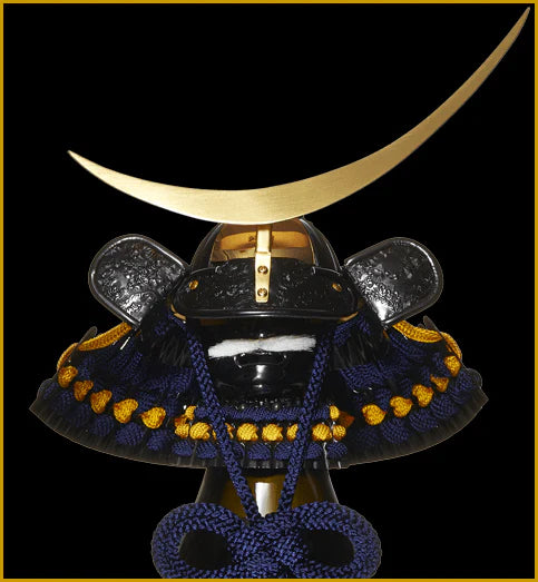 江戸甲冑 サムライボトル兜「伊達政宗」| ギフトショップ Nihon Miyabi 江戸甲冑 サムライボトル兜「伊達政宗」| ギフトショップ Nihon Miyabi