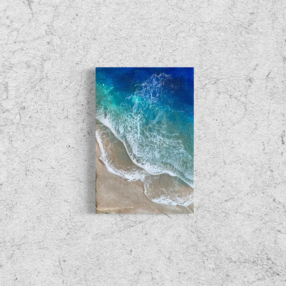 沖縄の海を閉じ込めた、沖縄ブルーの波紋レジンアートパネル｜モダン