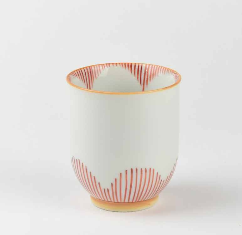 ☆お買い得☆有田焼☆湯呑☆作家作☆サザンカ☆赤☆茶器☆箱なし