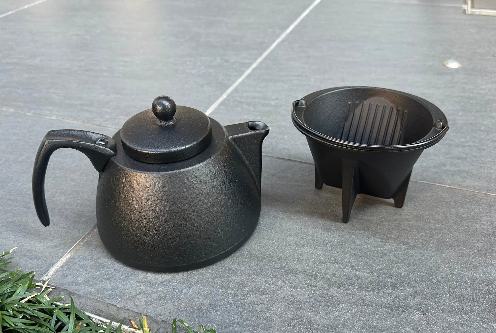 南部鉄器 岩鋳 コーヒーポット セット | ギフトショップ Nihon 南部鉄器 岩鋳 コーヒーポット セット | ギフトショップ Nihon