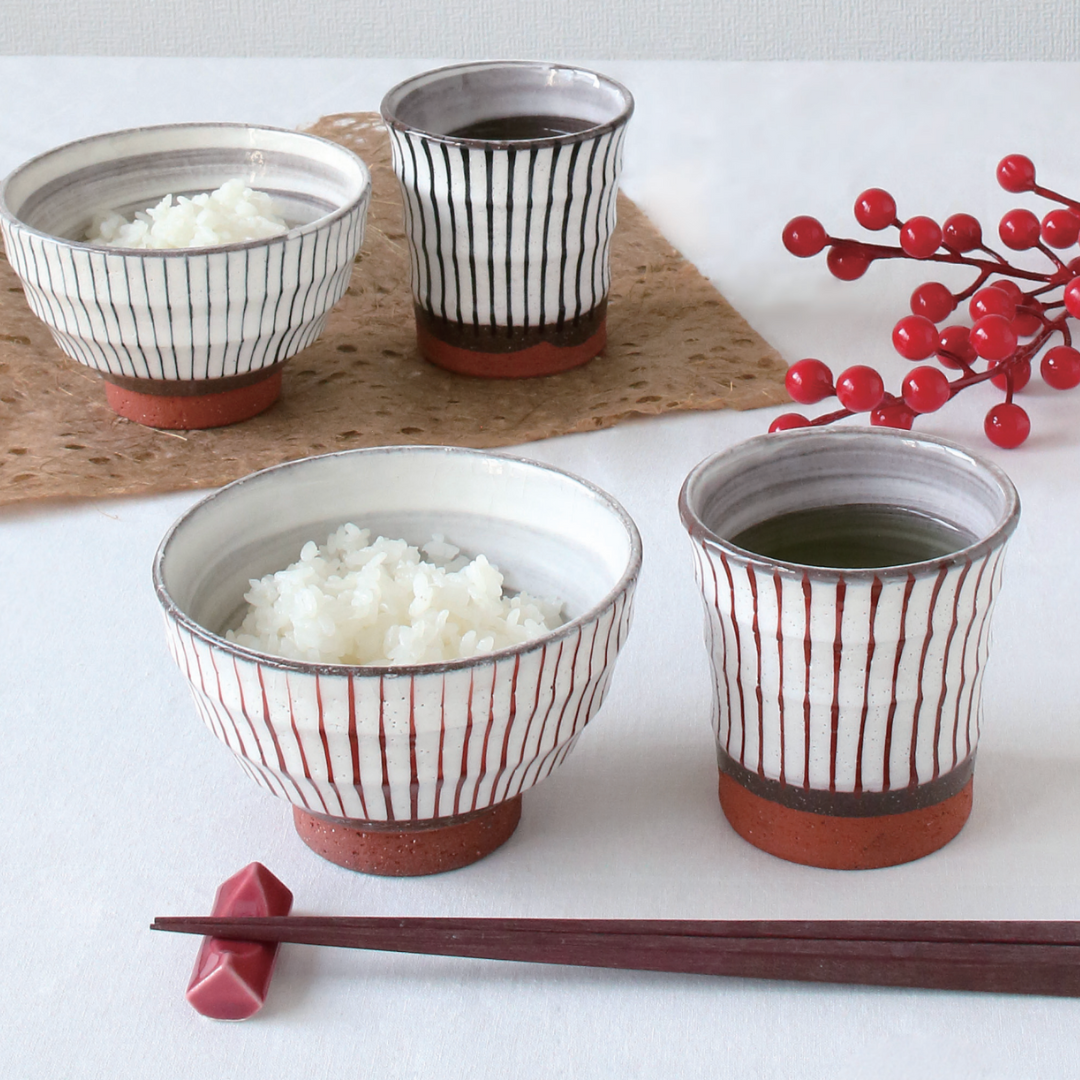 波佐見焼 化粧十草 夫婦茶碗 赤/青