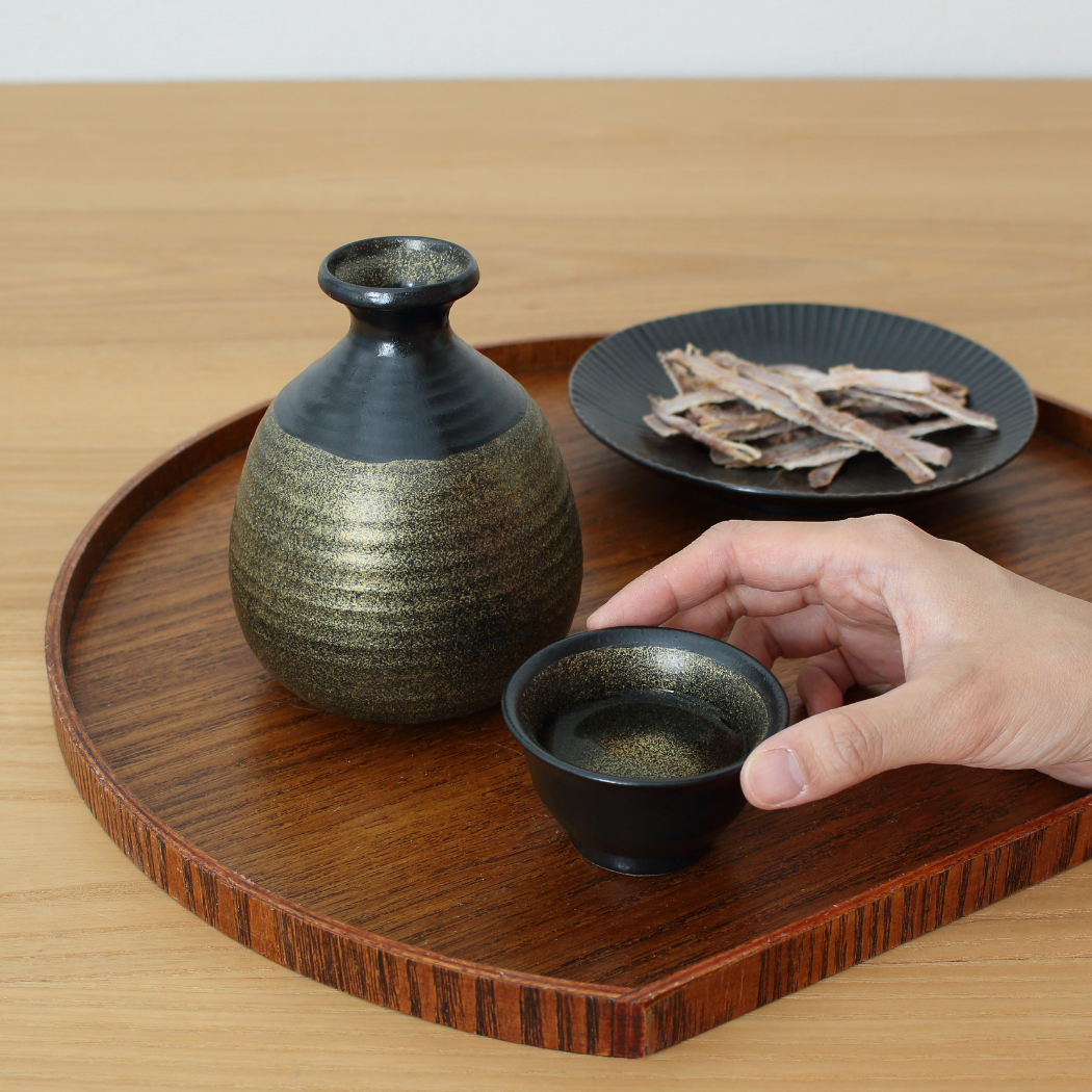 波佐見焼 祝い金彩・銀彩 酒器セット | ギフトショップ Nihon Miyabi 波佐見焼 祝い金彩・銀彩 酒器セット | ギフトショップ Nihon Miyabi