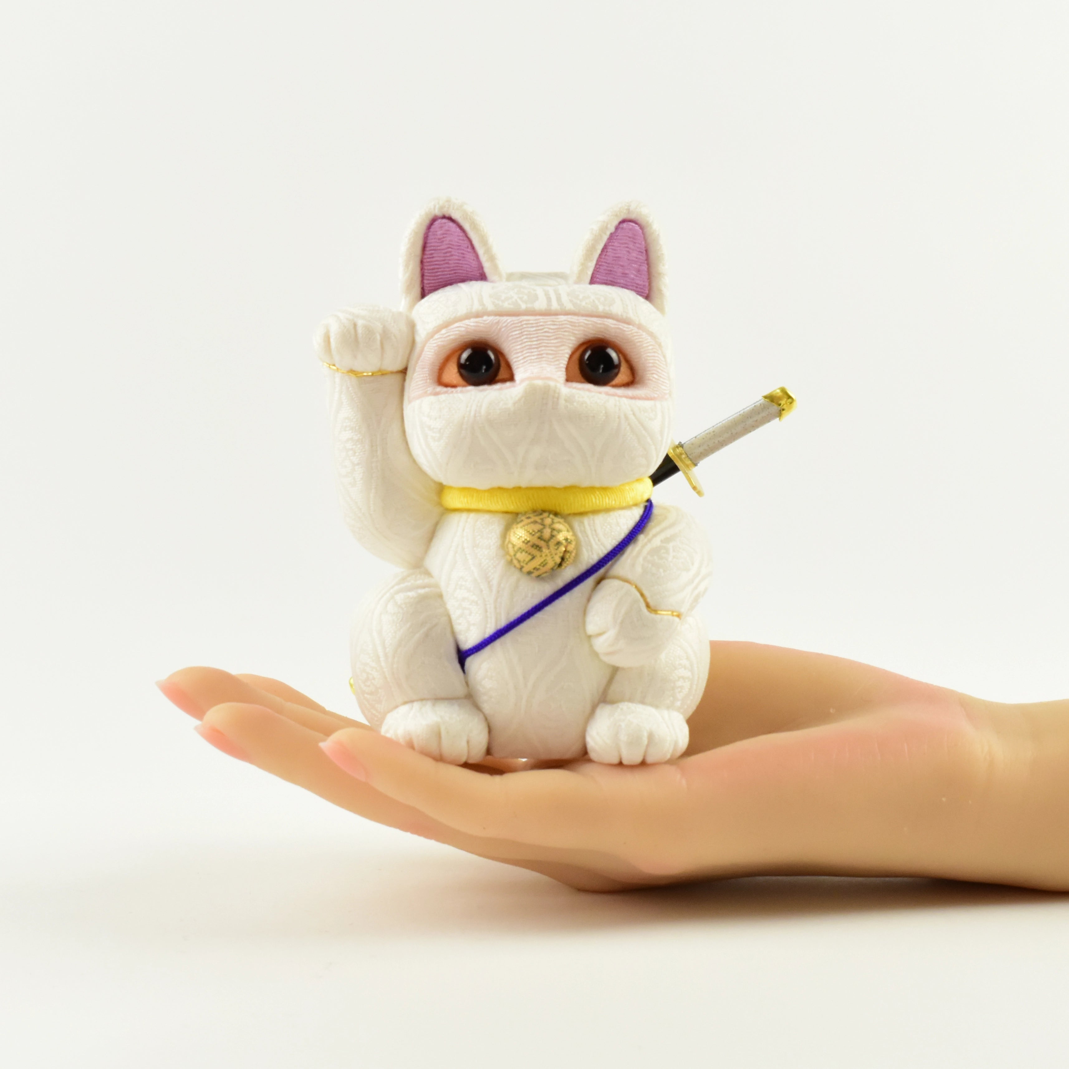 江戸木目込人形 忍者シリーズ 招き猫 | ギフトショップ Nihon Miyabi 江戸木目込人形 忍者シリーズ 招き猫 | ギフトショップ Nihon Miyabi