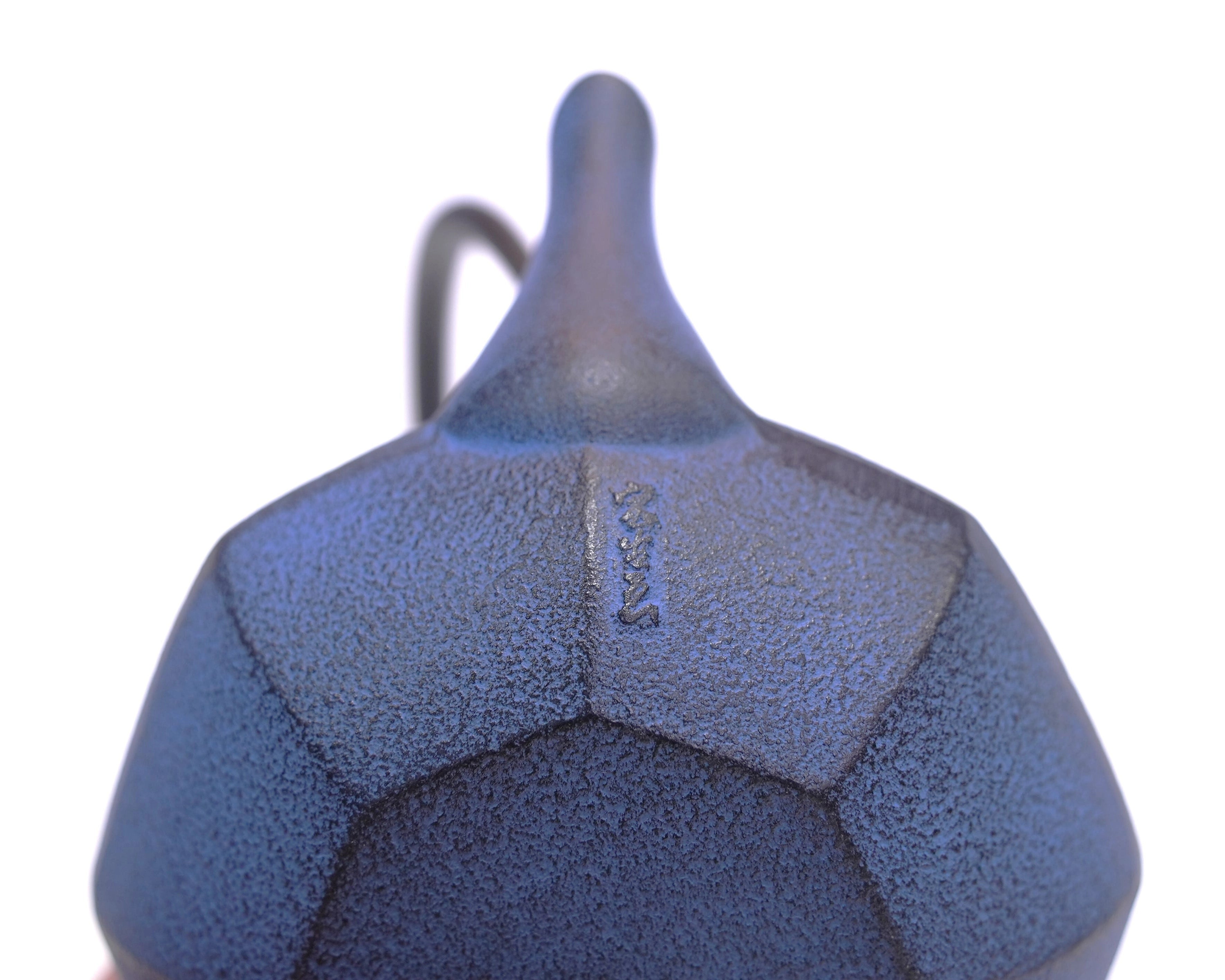 南部鉄器 及富 鉄瓶みやび 0.4L | ギフトショップ Nihon Miyabi 通販サイト 南部鉄器 及富 鉄瓶みやび 0.4L | ギフトショップ Nihon Miyabi 通販サイト