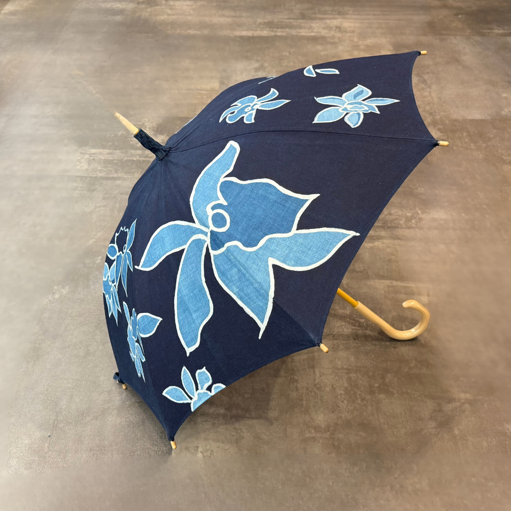 藍染布のハンドメイド日傘 青藍工房 藍染日傘 臈纈染 | ギフトショップ Nihon Miyabi 通販