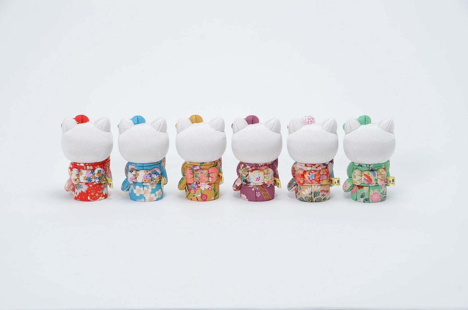 江戸木目込人形 招きハローキティ | ギフトショップ Nihon Miyabi 通販