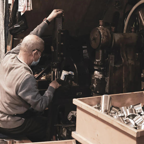 静岡牧之原 「北浦おくみどり抹茶」 手摘み 石臼挽き 40g （3月上旬発送開始）